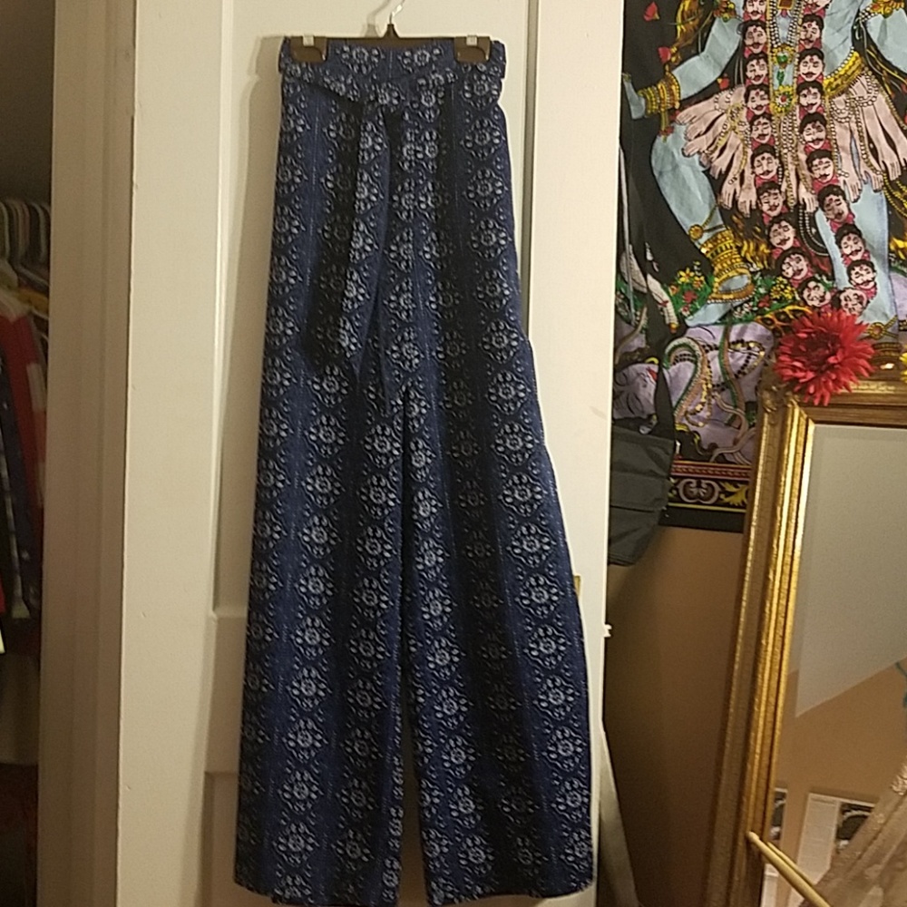 Wide leg paisley pants